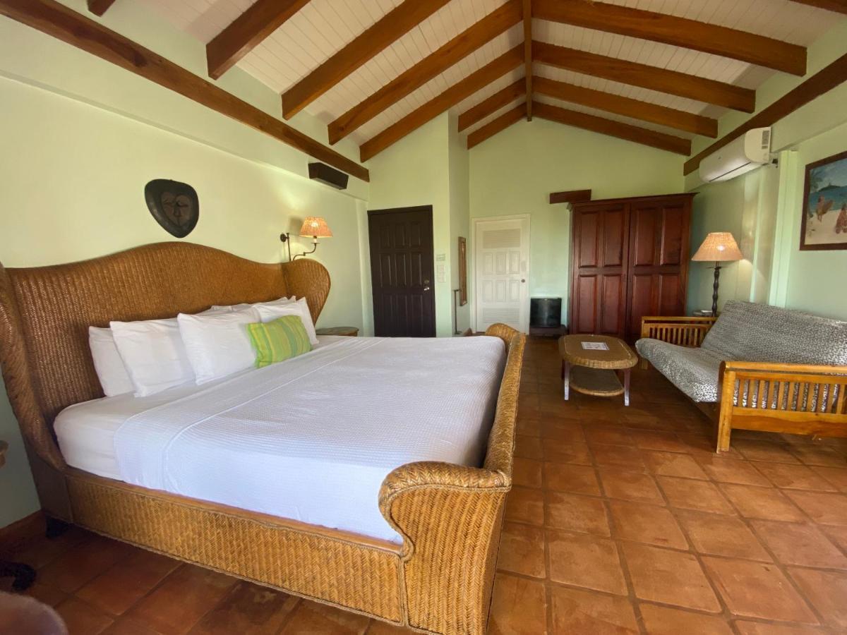 Tranquility Beach Suites Placencia Exteriör bild