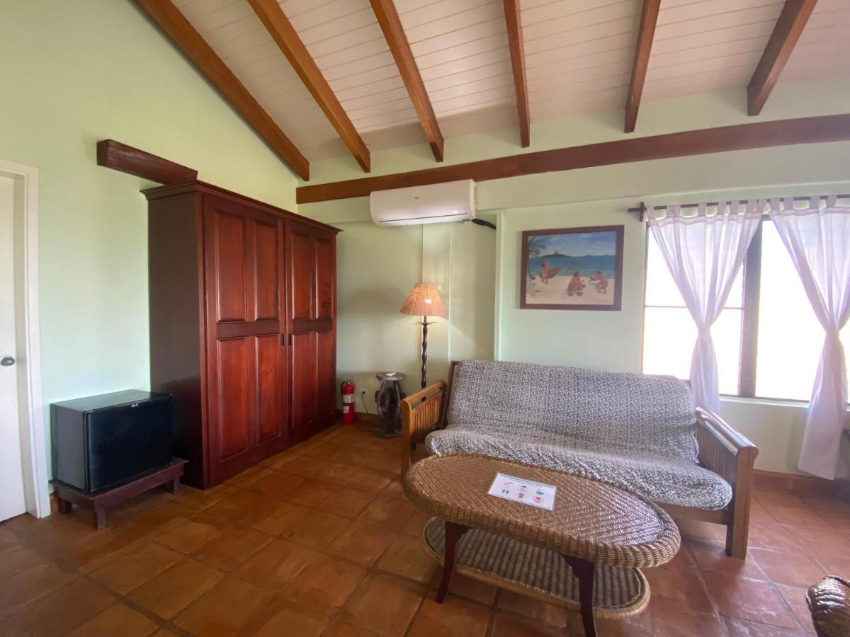 Tranquility Beach Suites Placencia Exteriör bild