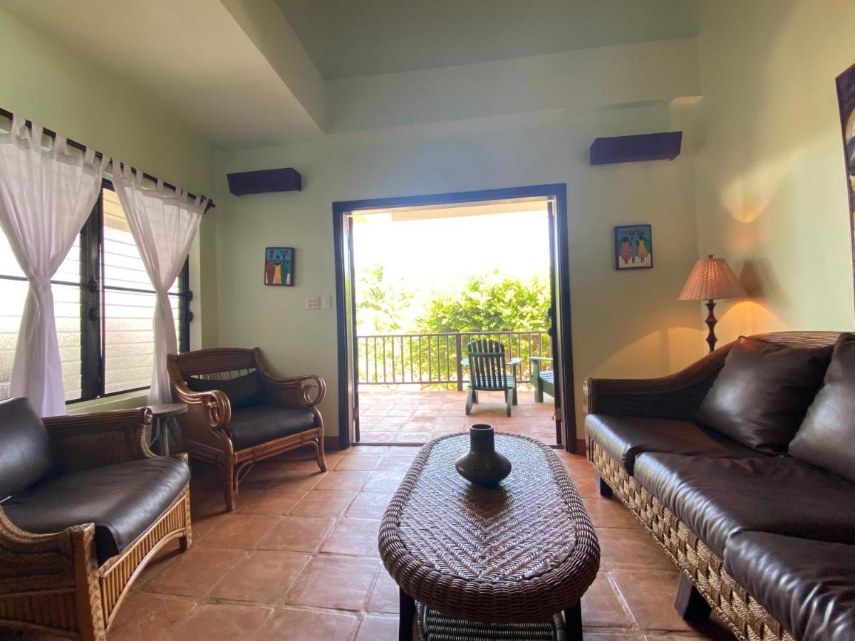 Tranquility Beach Suites Placencia Exteriör bild